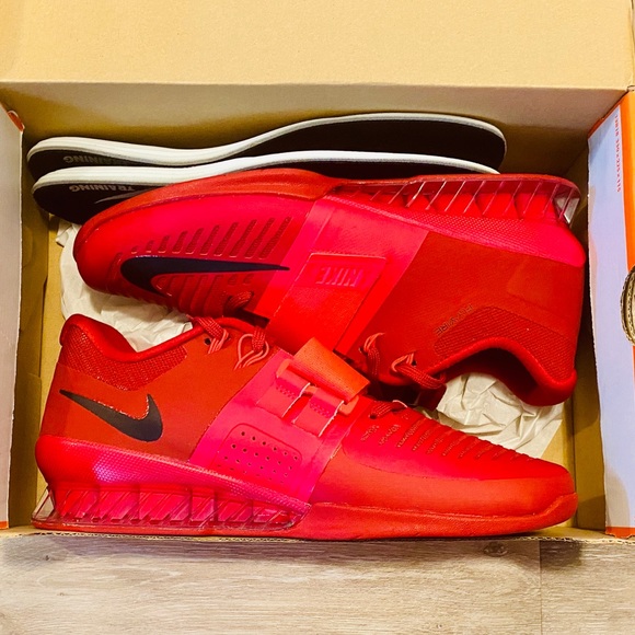 Nike Romaleos 3 Siren Red Black Weightlifting